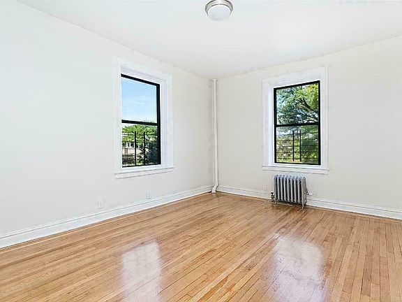 3rd image of 227 Haven Ave APT 4H