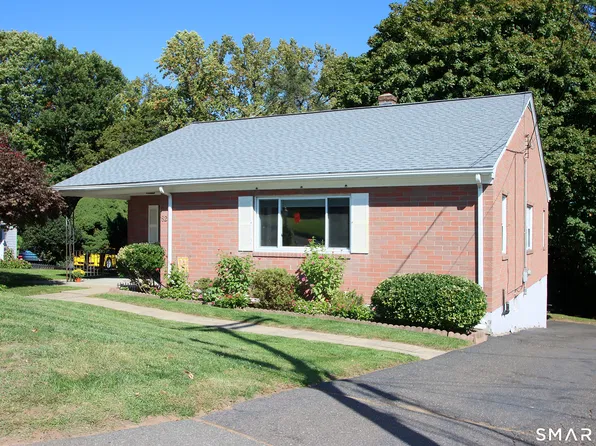 82 Sunbright Drive North, Meriden, CT 06450
