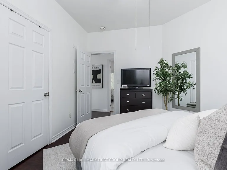 325 Densmore Rd #1501 — Photo 29