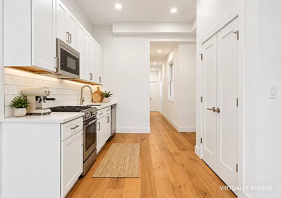 Kitchen, photo 1