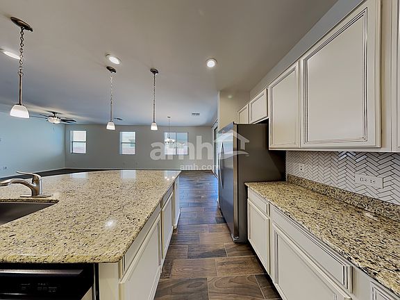 4th image of 883 W Calle Ocarina