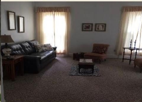 living room.