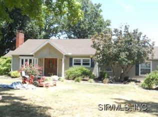 5023 Terry Dr, Alton, IL 62002