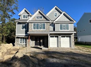 2 Park Pl, Neptune, NJ 07753