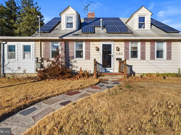 1168 New Pear St, Vineland, NJ 08360