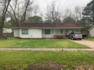1404 S Porter St, Stuttgart, AR 72160