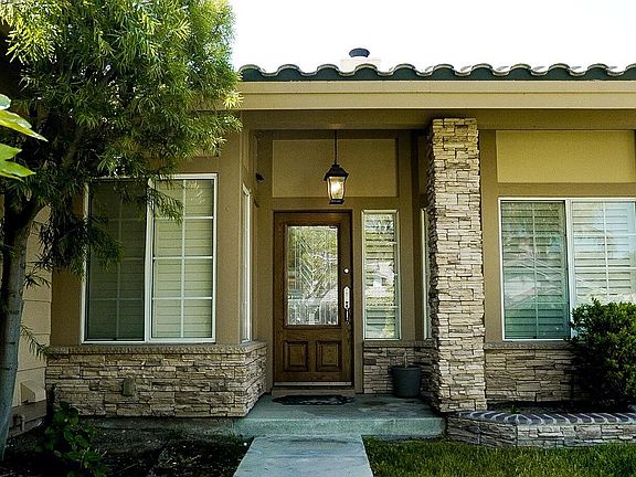 3rd image of 29341 Hidden Oak Pl