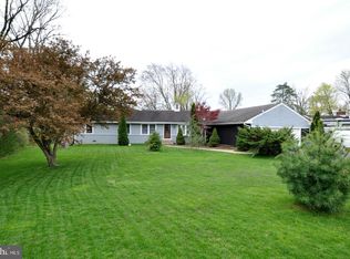 2078 Burlington Columbus Rd, Bordentown, NJ 08505