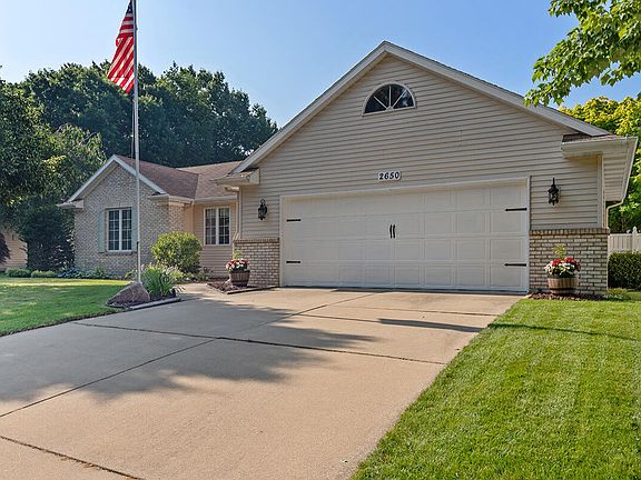 2nd image of 2650 Golfbury Dr SW