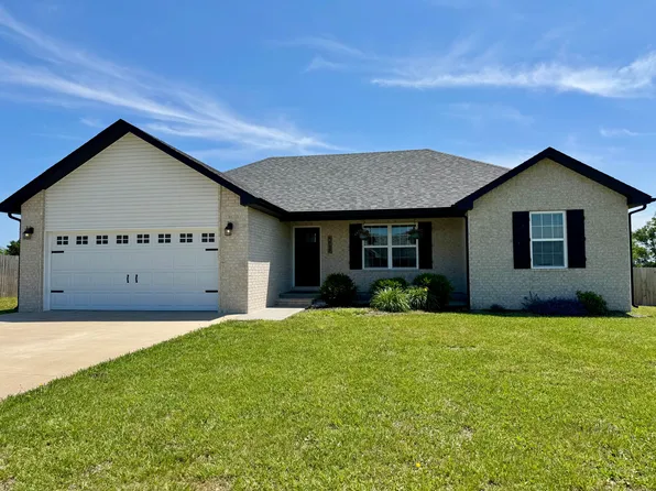 4692 S 125th Road, Bolivar, MO 65613