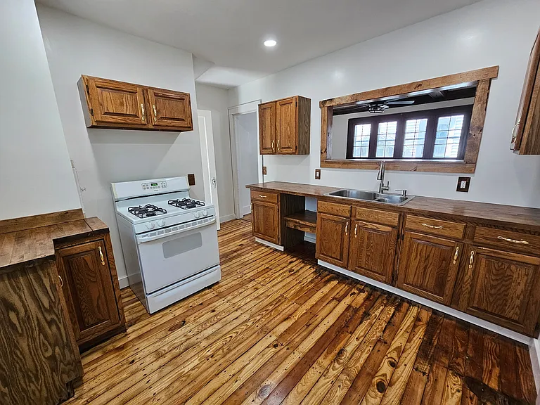 116 W High Ter — Photo 6