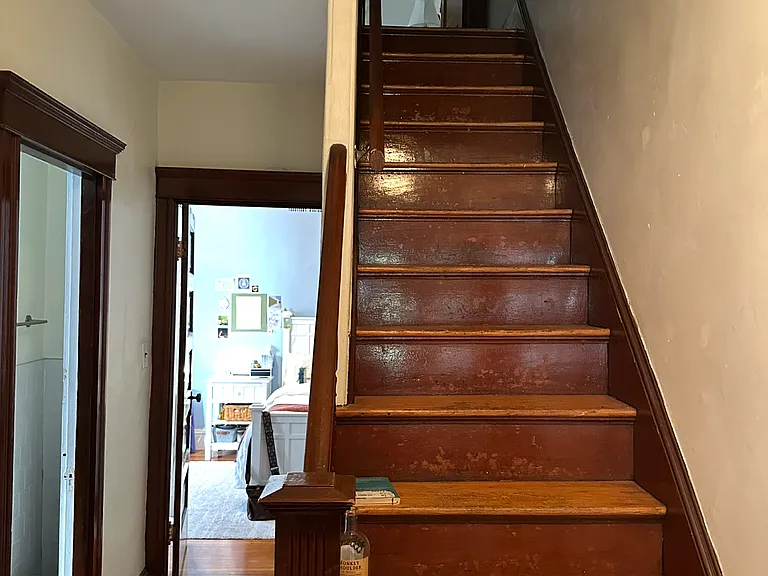 183 College Ave #1 — Photo 8