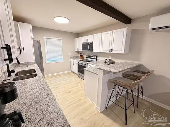 2nd image of 104 Reed Rd