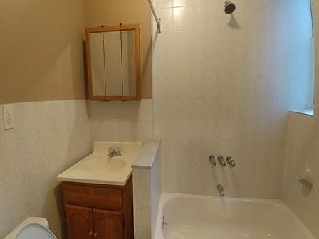 2nd image of 467 Kings Hwy #2A