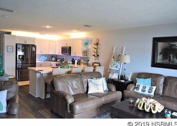 5th image of 172 Breezeway Ct