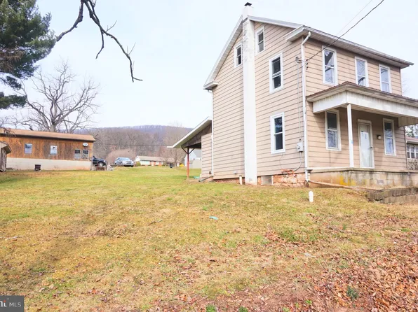 5631 Main St, Lykens, PA 17048