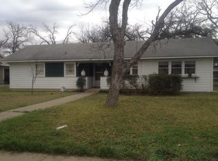 805 Maple St, Uvalde, TX 78801