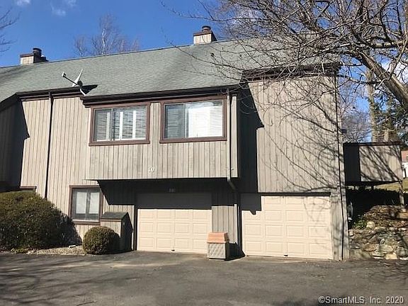 4th image of 412 Blackhawk Ln #B