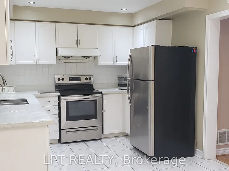 81 Shady Pine Cir — Photo 10