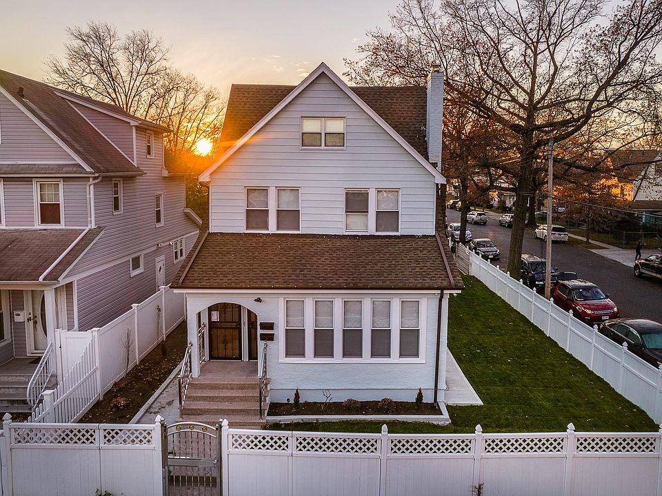 1st image of 10902 200th Street