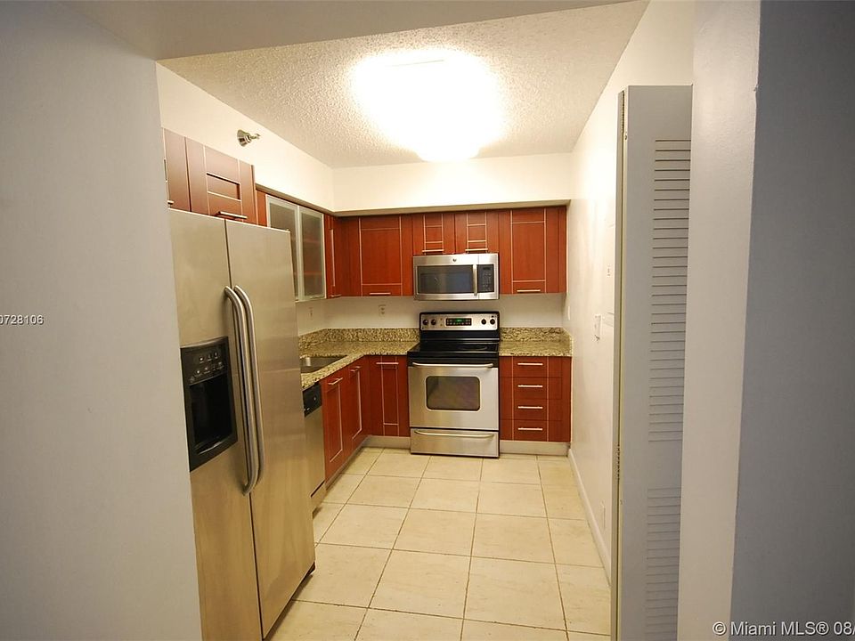 1st image of 3300 NE 191st St APT 1702