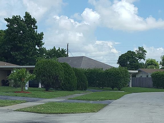 4th image of 3211 NW 45th Ter