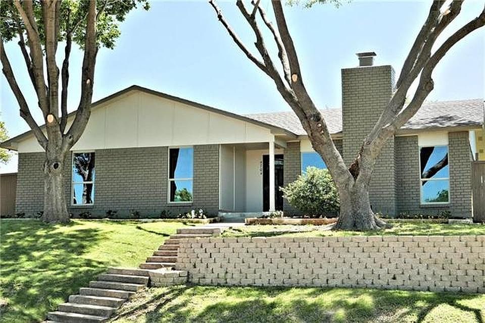 1st image of 4704 Lemmon Ct