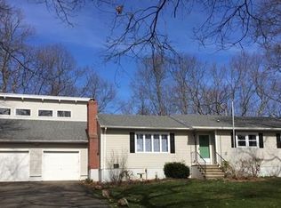 141 Short Beach Rd, Branford, CT 06405