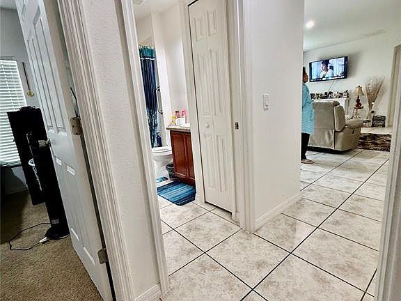 4th image of 4029 Marina Isle Dr