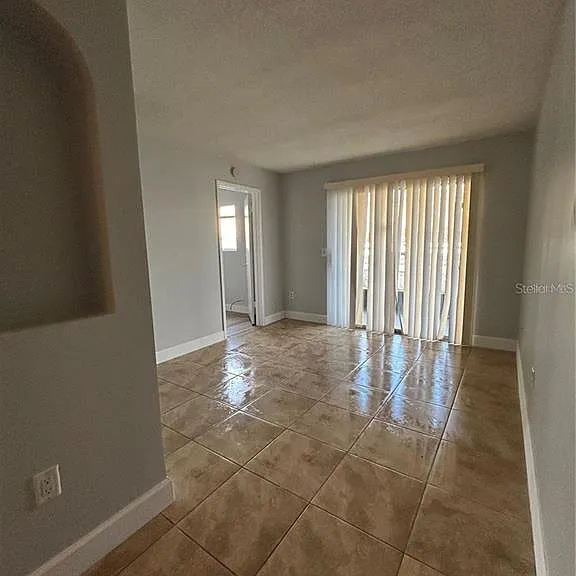 946 Lake Destiny Rd #D — Photo 3