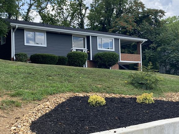 2nd image of 1107 Grayson Ave NW