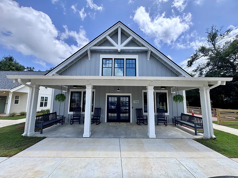 Ashland Park Townhomes — Photo 19