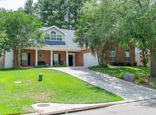 912 Park View Dr, Tallahassee, FL 32311