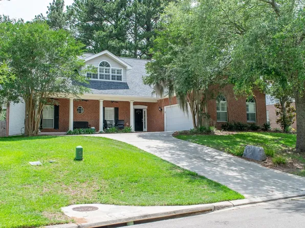 912 Park View Dr, Tallahassee, FL 32311