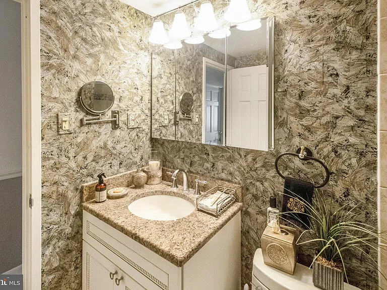 1200 N Nash St #211 — Photo 23