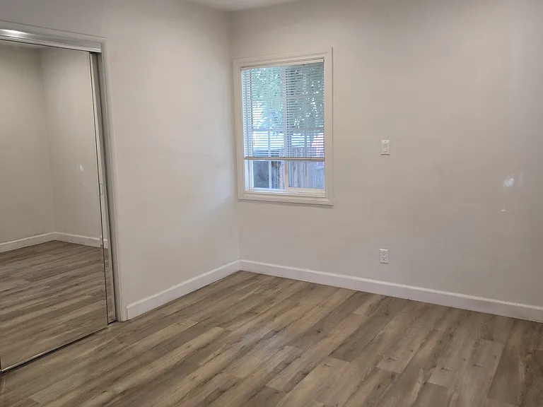 3107 Gleason Ave #1/2 — Photo 10