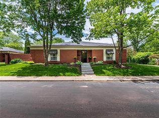 7482 King George Dr, Indianapolis, IN 46260