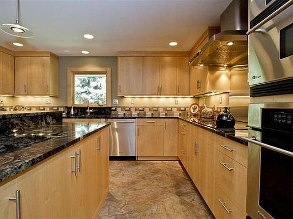 Gourmet Kitchen
