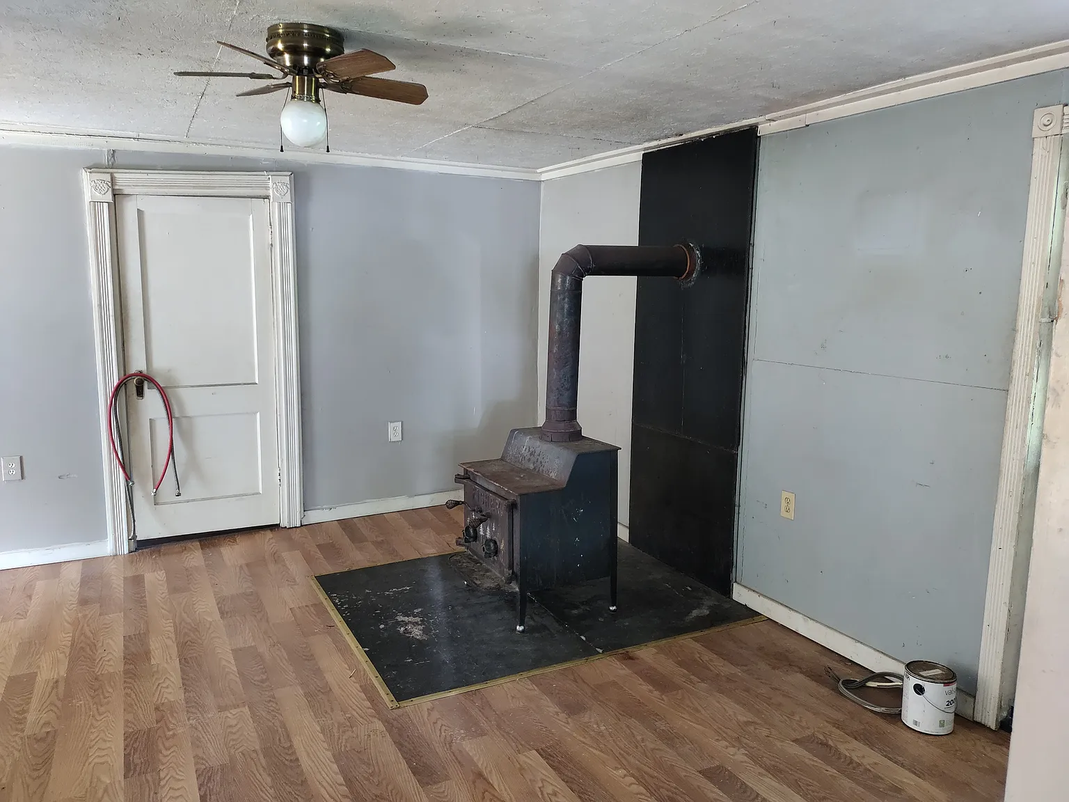 2 bed, 1.5 bath, 1442 sqft, $900 — Photo 3