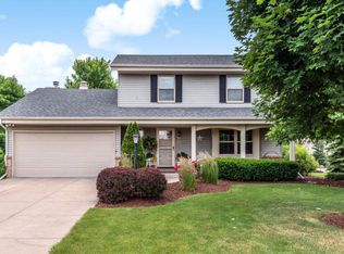 N105W14564 Wilson Dr, Germantown, WI 53022