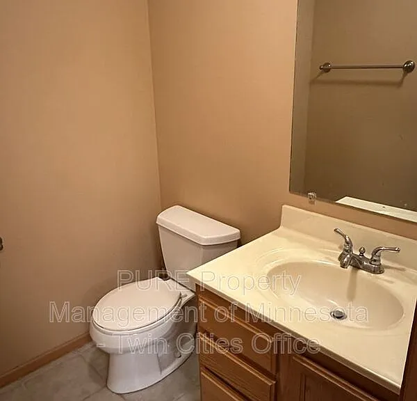 15644 Garrett Dr — Photo 7