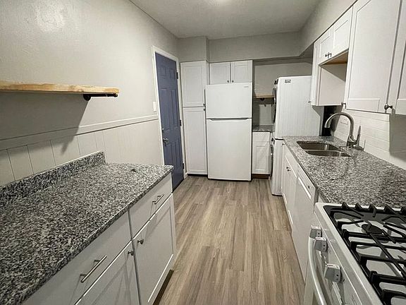 5th image of 3571 Midland Ave #6213