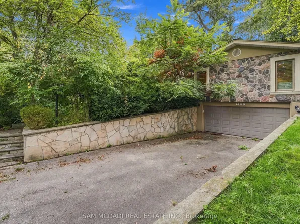 1459 Birchwood Dr, Mississauga, ON L5J 1T3