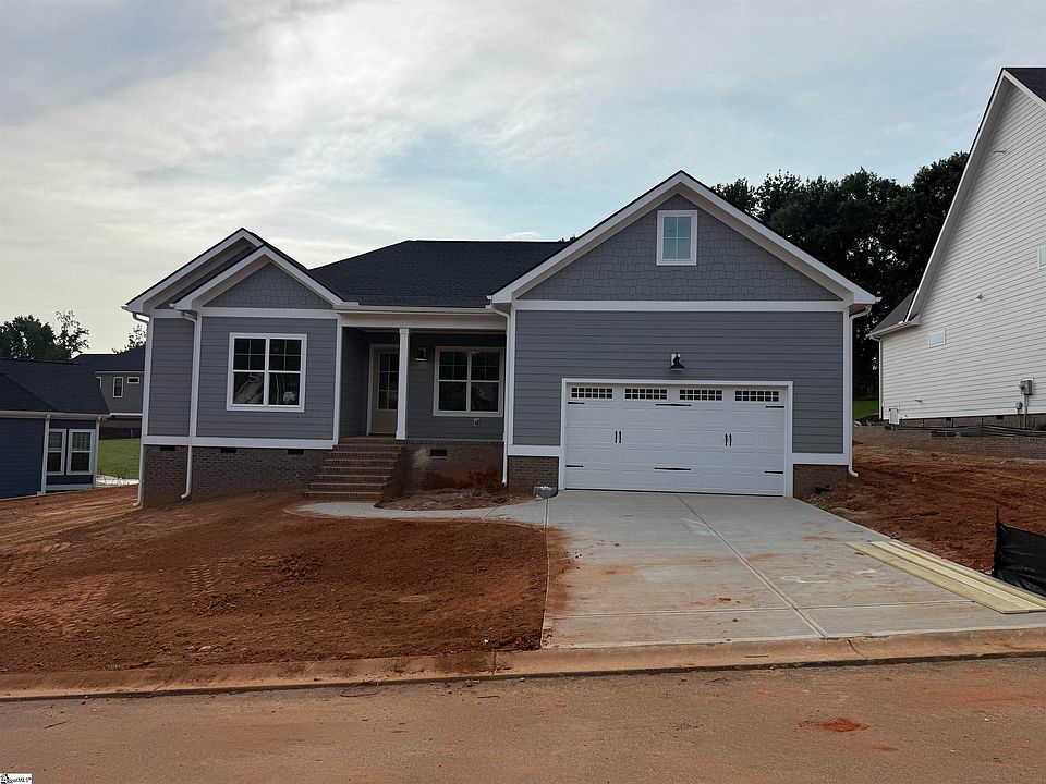 1st image of 103 Halowell Ln
