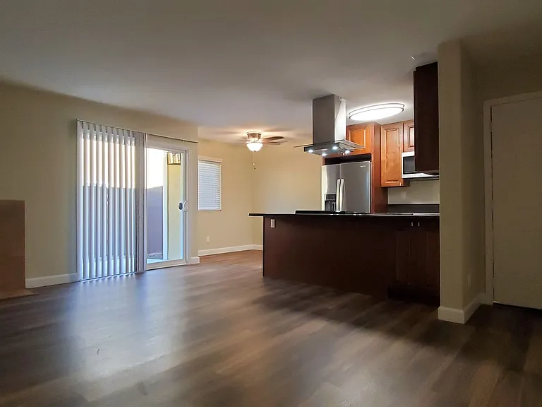 340 5th Ave — Photo 32