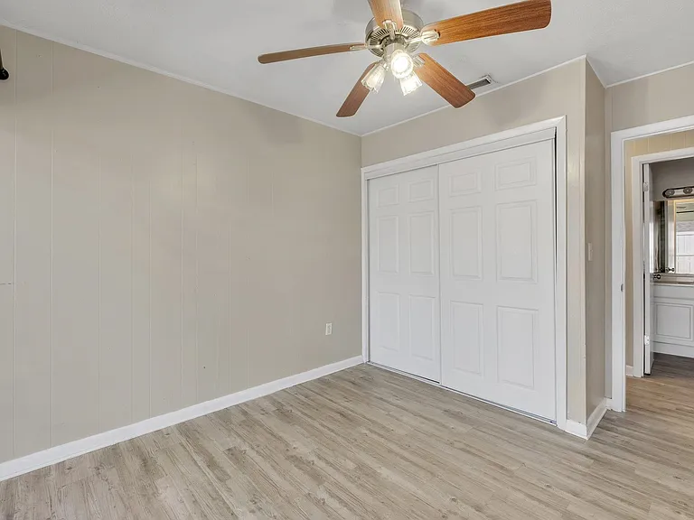 2241 W Pensacola St #6 — Photo 17