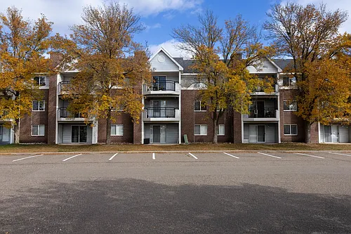 Lexington Townhomes and Apartments Photo 1