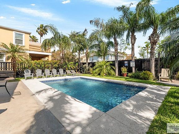 2nd image of 202 W Cora Lee Dr