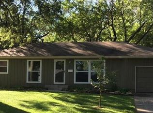 7332 Newton Dr, Overland Park, KS 66204