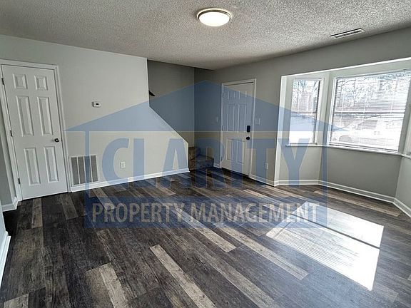 5th image of 904 Valley Head Rd NW